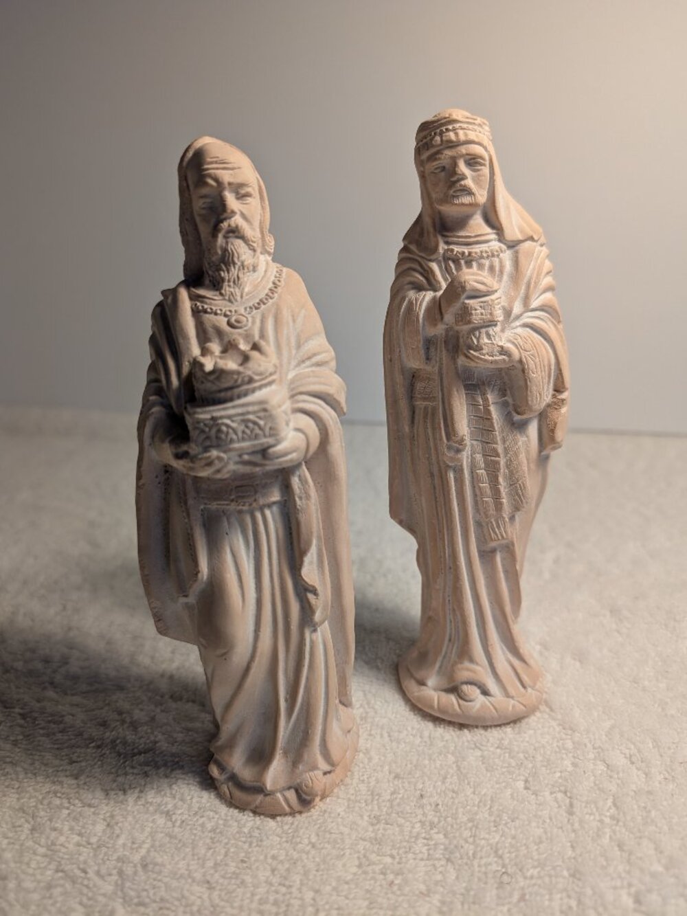 VINTAGE SILVESTRI TERRACOTTA NATIVITY REPLACEMENT WISE MEN LOF OF 2